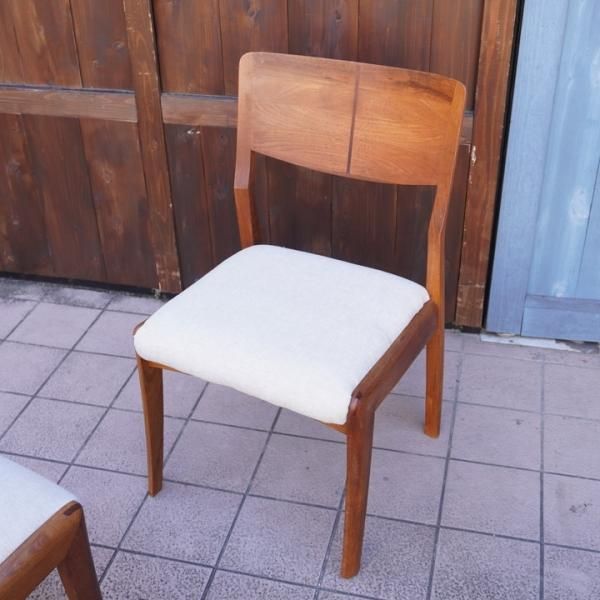 朝日木材加工のブランド”BOSCO（ボスコ）”のダイニングチェア2脚セット