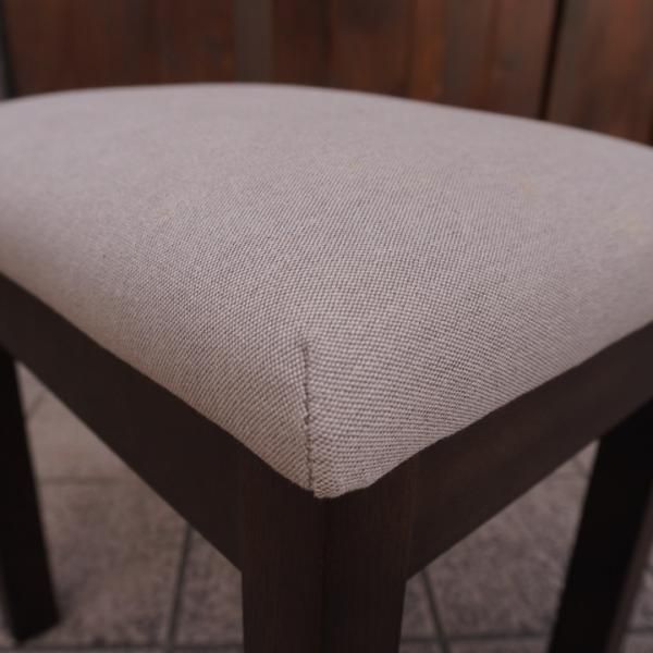 稀少なタモ材を使用した無印良品(MUJI)のドレッサー/スツールです