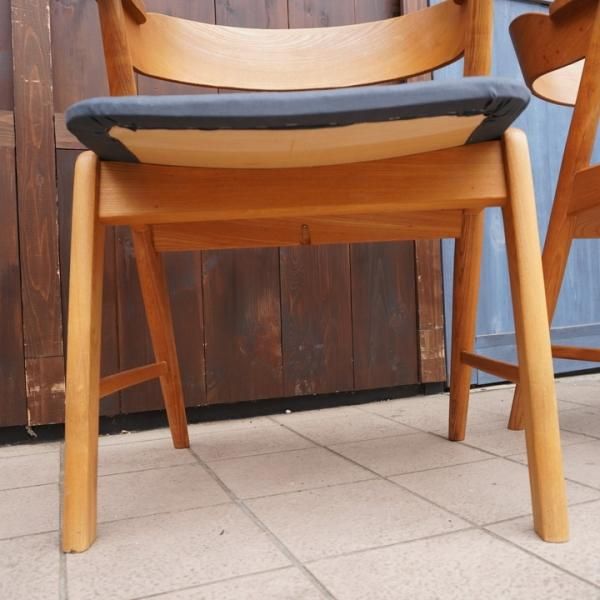 MOMO natural(モモナチュラル)のLAME CHAIR。ほんの少し飛び出た