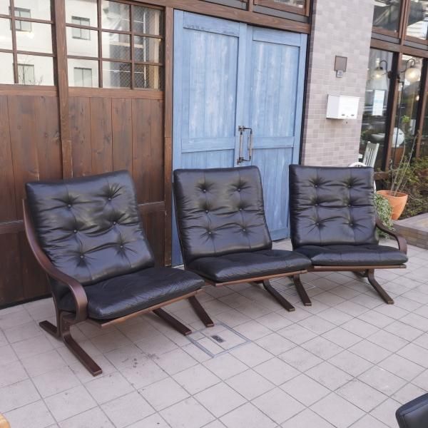 FUJI FURNITURE(冨士ファニチア)のAgio(アージオ) 本革 3Pソファー。曲