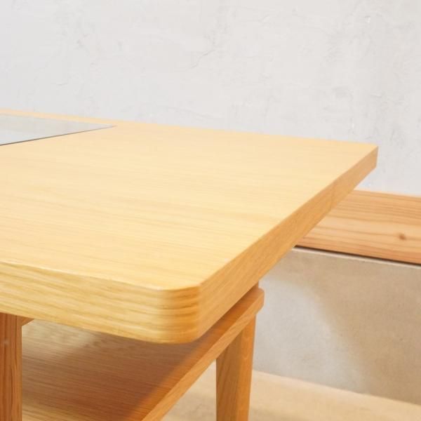 unico(ウニコ)のSIGNE(シグネ)シリーズのローテーブルです。オーク材の