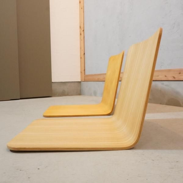 稀少な無印良品(MUJI)のタモ材とバーチ材を使用した曲木 座椅子 2脚