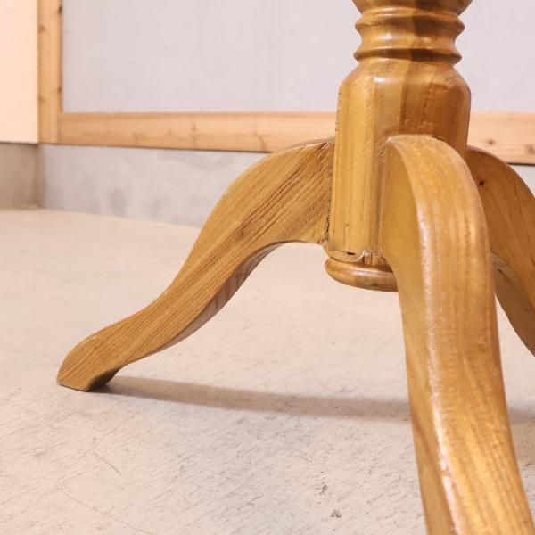 CRASH GATE(クラッシュゲート)のクリップ サイドテーブルです。古木材