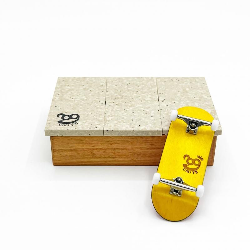 SECTION（セクション） - UAG F.B ｜指スケで世界中の指をもっと楽しく