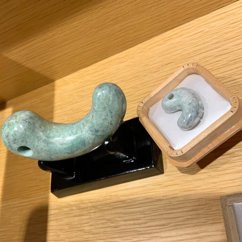 糸魚川翡翠‼️獣形勾玉‼️ 購入時10万円以上‼️これ以上の値引きは