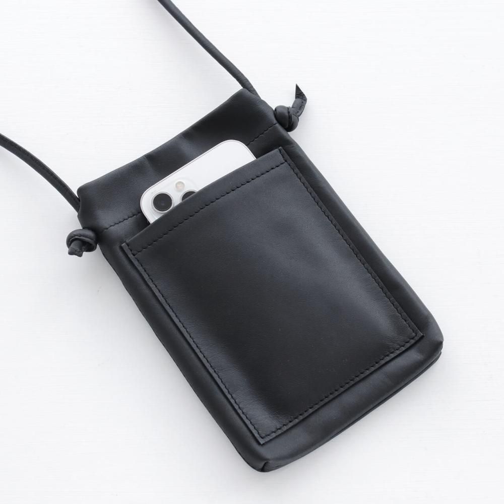 本革スマホショルダー chalk アシスタントポーチにもなるレザー
