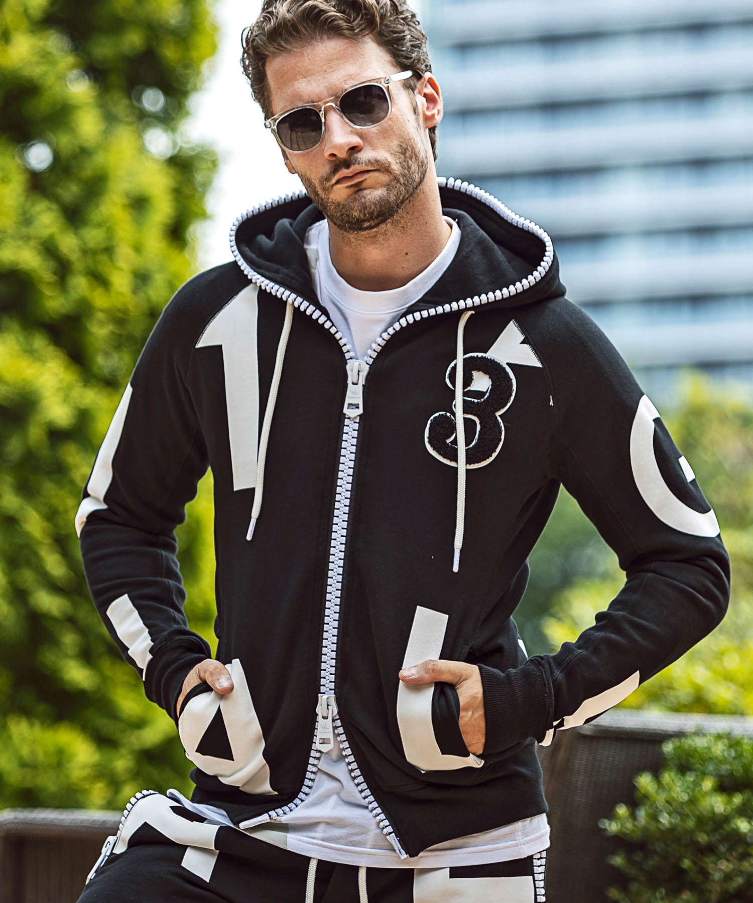 ビッグファスナーランダムロゴパーカー(504297147)｜HANKYU MEN'S