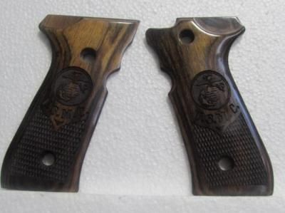 アルタモント 木製グリップ ベレッタ M9/M92F（USMC）マーク入り