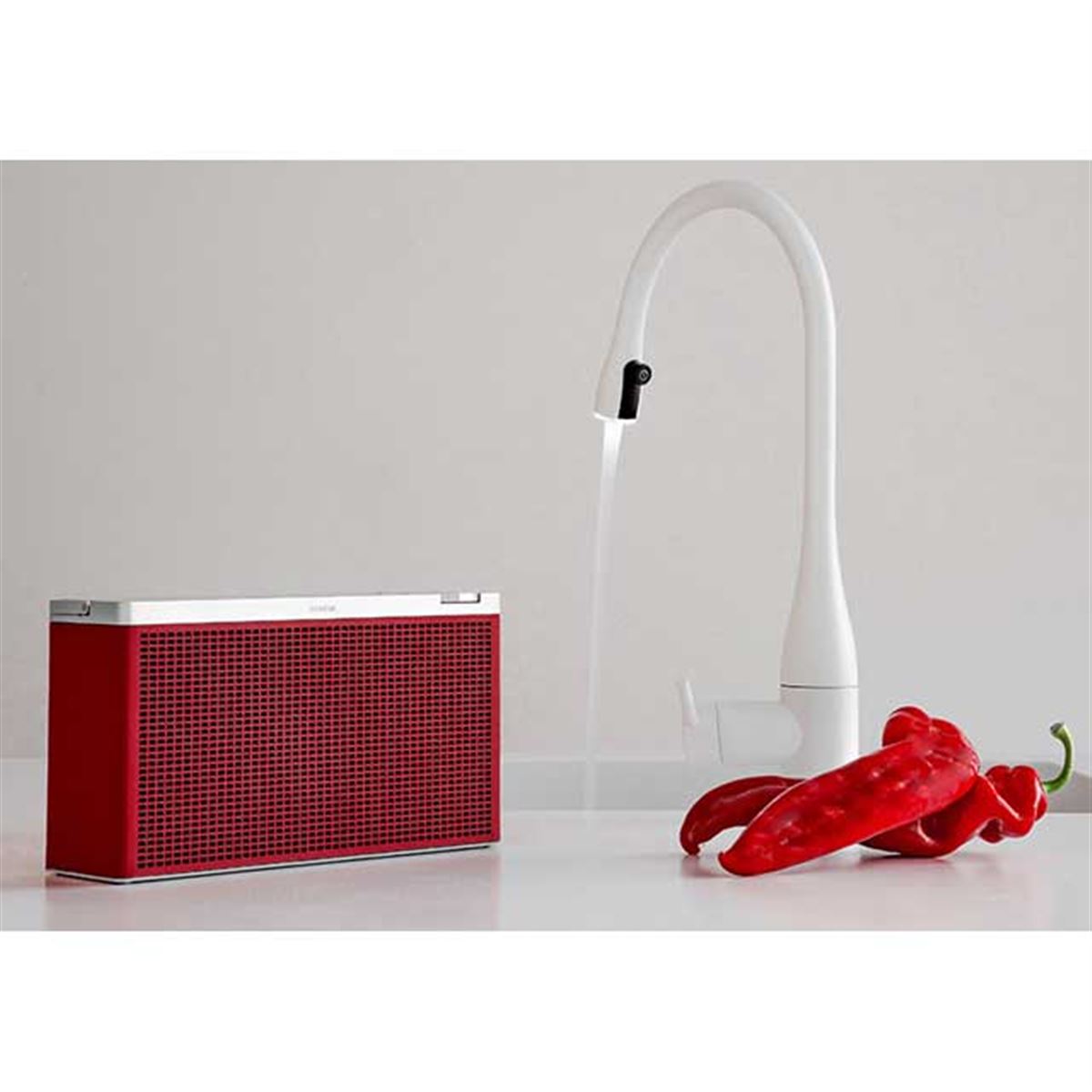 GENEVA、70年代ラジカセのようなBluetoothスピーカー「Touring M」など