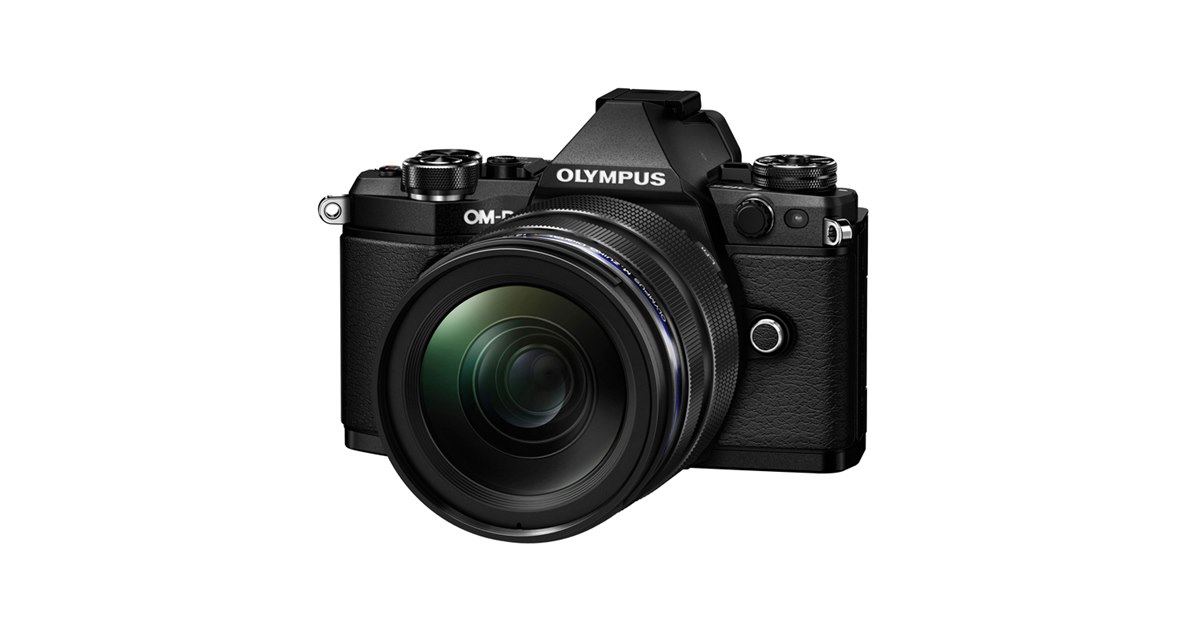 オリンパス、「OM-D E-M5 Mark II」と大口径標準ズームのレンズキット