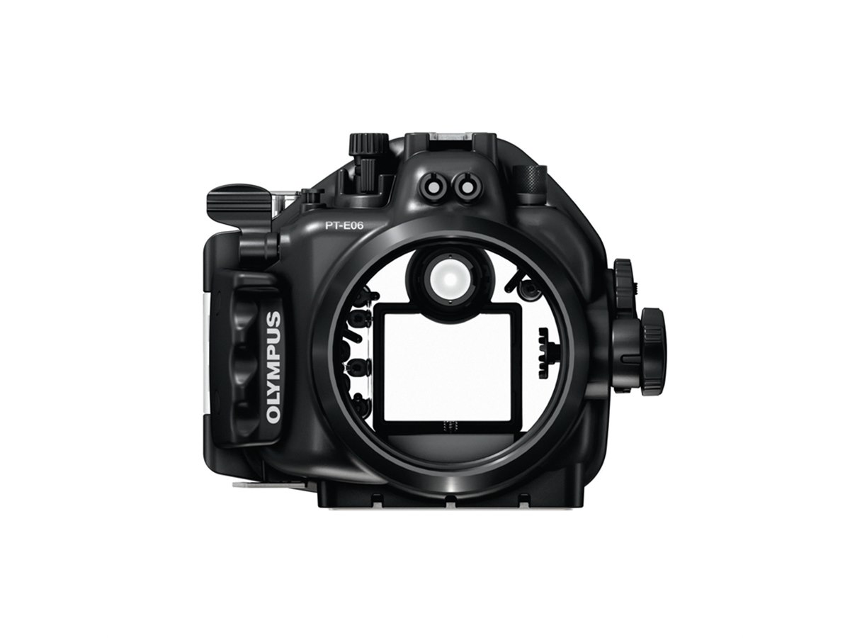 オリンパス、「E-620」専用の防水プロテクター - 価格.com