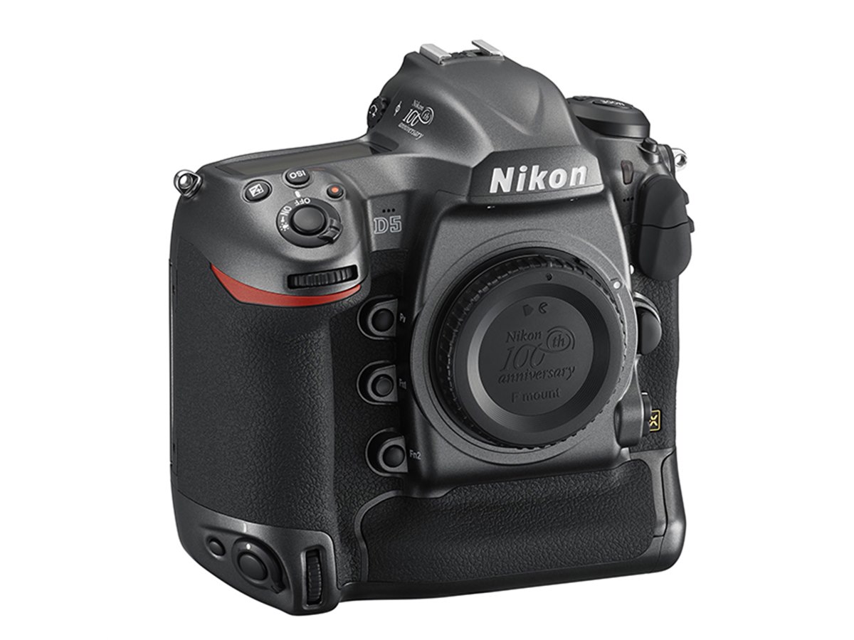 ニコン創立100周年記念モデルやグッズ公開、「D5」「D500」限定モデル