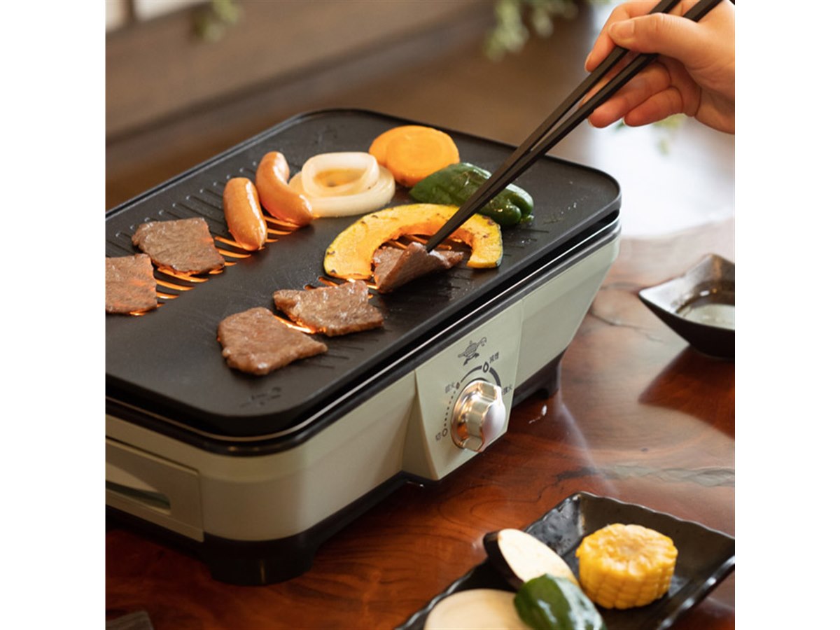 Aladdin、七輪をイメージした「グラファイト ミニグリラー」18,700円