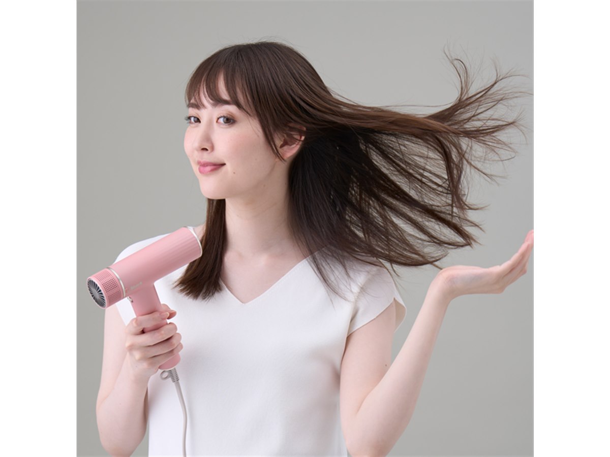 Shark、“熱ダメージを与えず大風量”をうたうヘアドライヤー「Shark