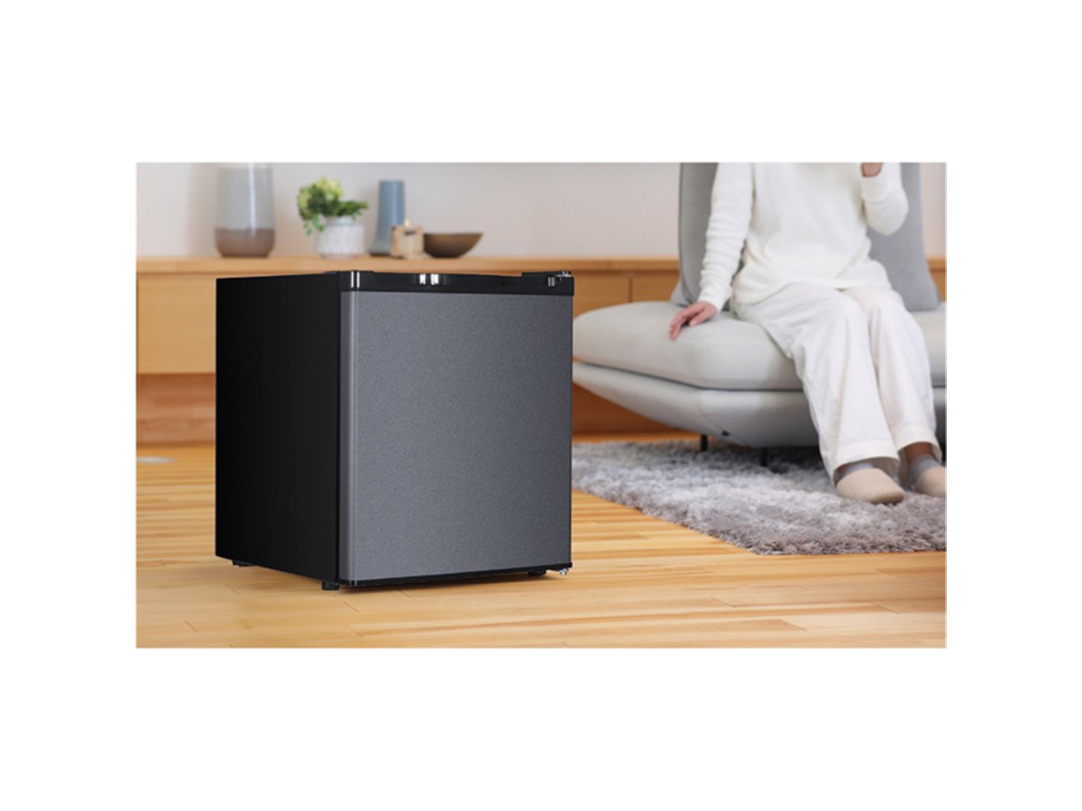 MAXZEN、容量33Lの1ドア冷凍庫と容量47Lの1ドア冷蔵庫に新色「グレー