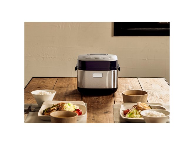 ハイアール、ステンレス調で統一したコンセプト家電「URBAN CAFE