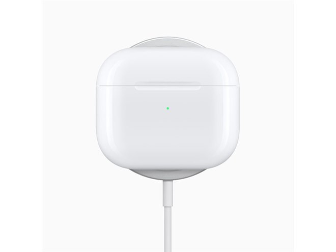 アップル、軸部分が短くなった「AirPods」第3世代モデルを本日10/26