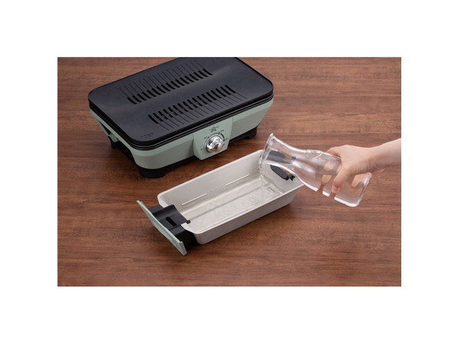 Aladdin、七輪をイメージした「グラファイト ミニグリラー」18,700円