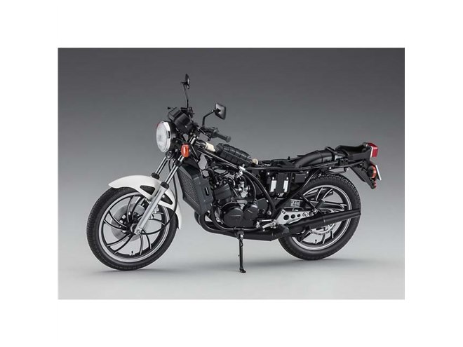 ハセガワ、1/12スケール模型「ヤマハ RZ250（4L3）」を本日11/19発売