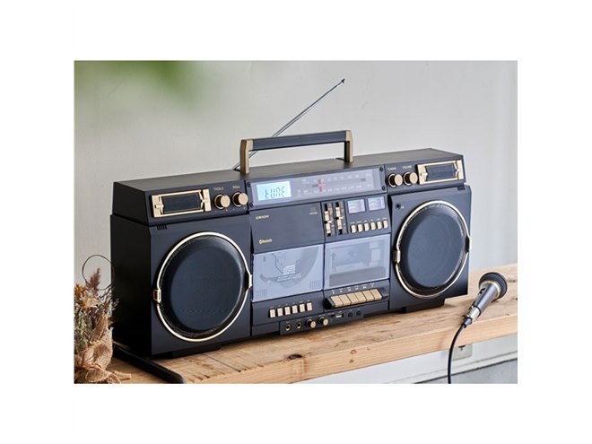 80年代に流行した「ビッグCDラジカセ」を再現、幅約67cmのBluetooth
