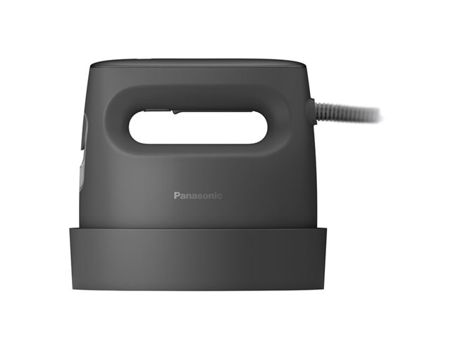 パナソニック、静電タッチ式スチーム操作に対応した衣類スチーマーを