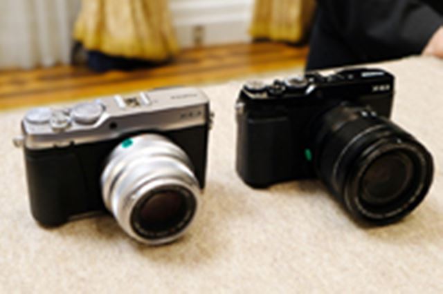 富士フイルム FUJIFILM X-E3 レンズキット [シルバー] 価格比較 - 価格.com