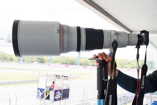 CANON EOS Kiss M ボディ [ホワイト] 価格比較 - 価格.com