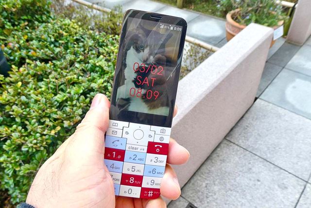 京セラ INFOBAR xv [CHERRY BERRY] 価格比較 - 価格.com