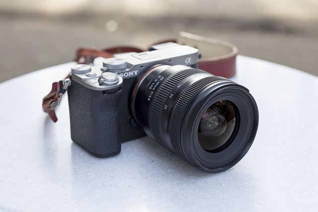 TAMRON 20-40mm F/2.8 Di III VXD (Model A062) 価格比較 - 価格.com