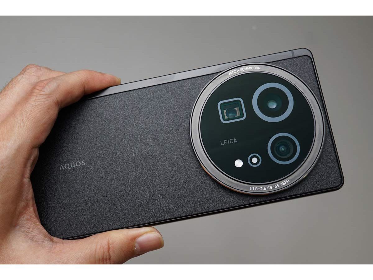 AQUOS R9 Pro」レビュー！ シャッターボタン搭載でカメラに近づいた