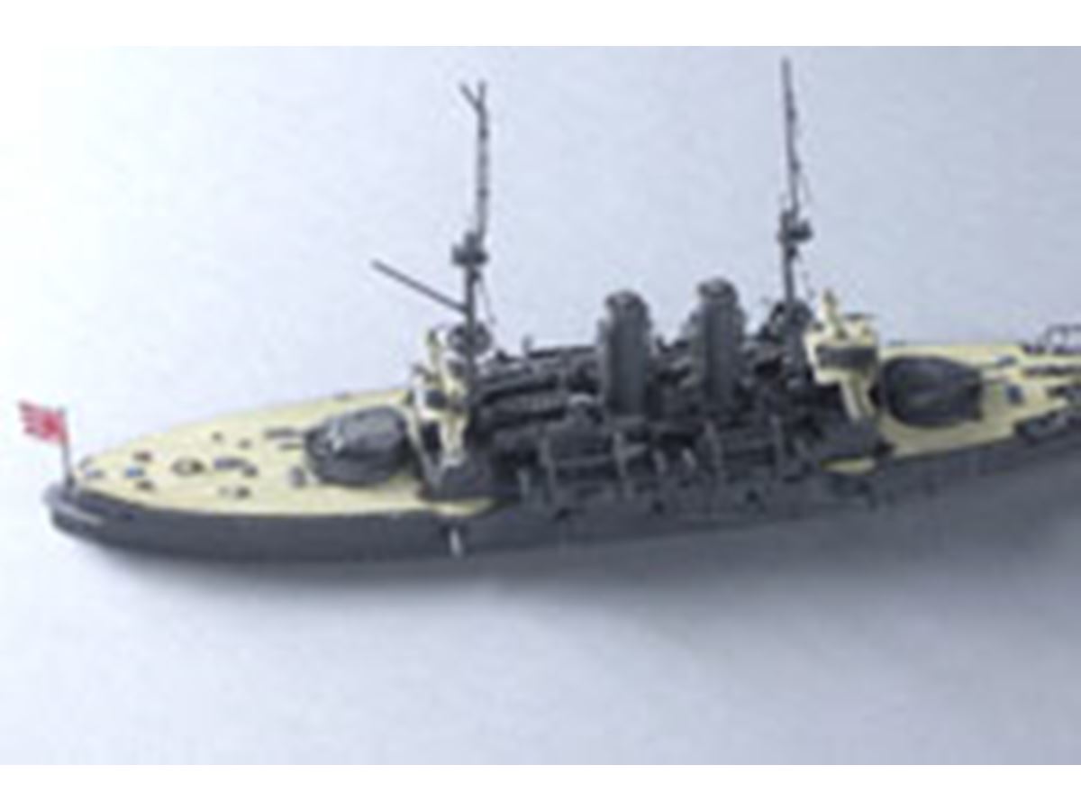 超精巧な「戦艦三笠」1/700スケールのプラモデルを、初心者が10日間