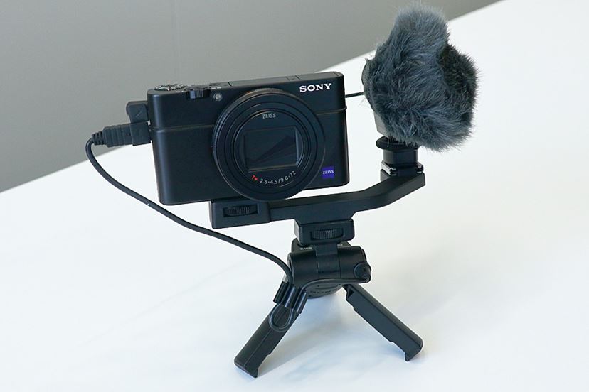ソニー「RX100 VII」はポケットに入る「α9」。20コマ/秒の連写や
