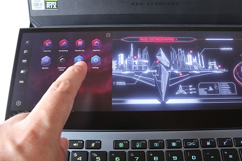 2画面と300Hz、“画面”にこだわったASUSの超高性能ゲーミングノートPC 2