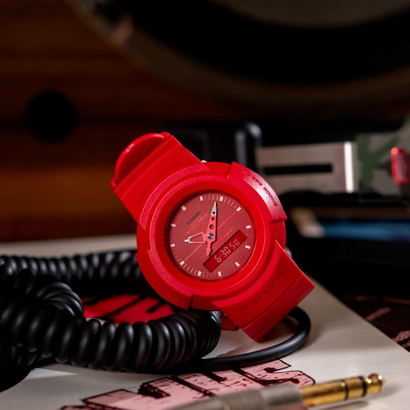 G-SHOCK》初のアナログ×デジタルモデルが「オールブラック」で復刻