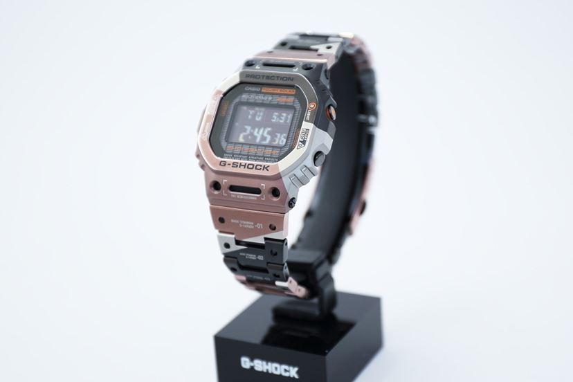 フルメタルG-SHOCK」最新作をレビュー！ 肉抜き×幾何学的カモフラ