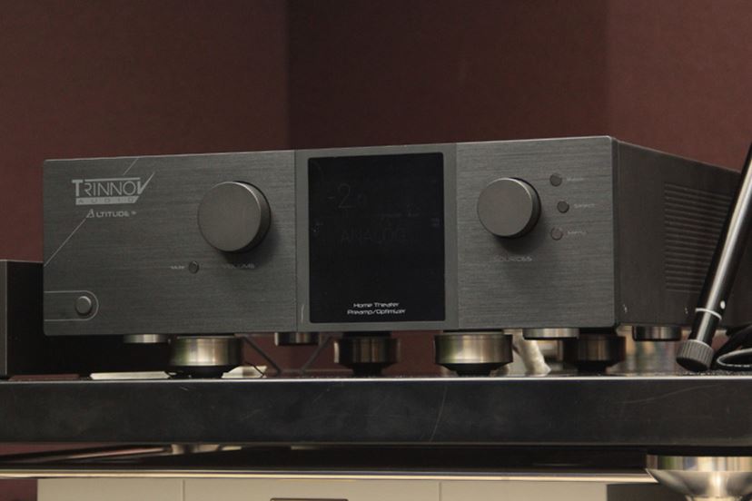 AVアンプの最高峰！ トリノフ・オーディオ「Altitude 16 MK2