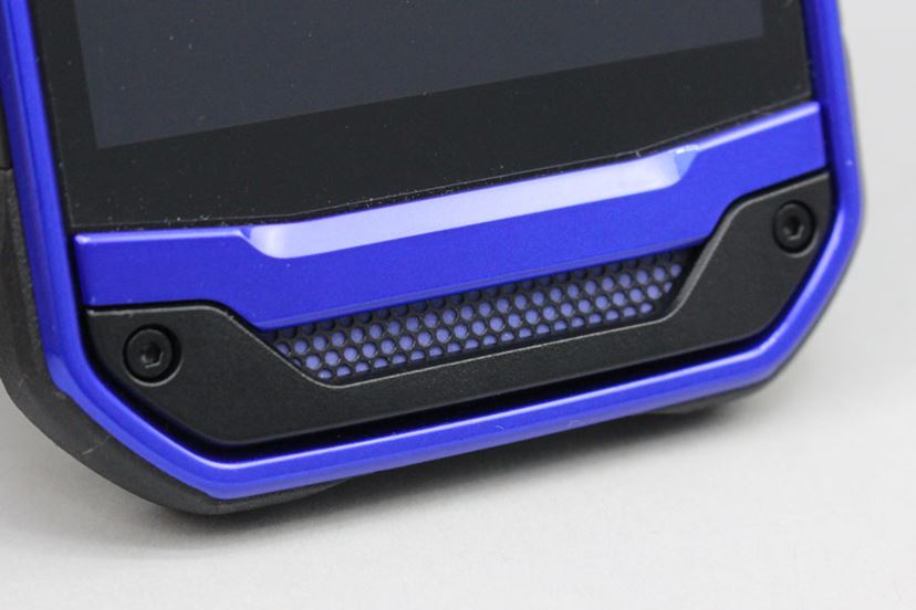 京セラのタフネススマホ、「TORQUE G03」を街や海で使ってみた - 価格