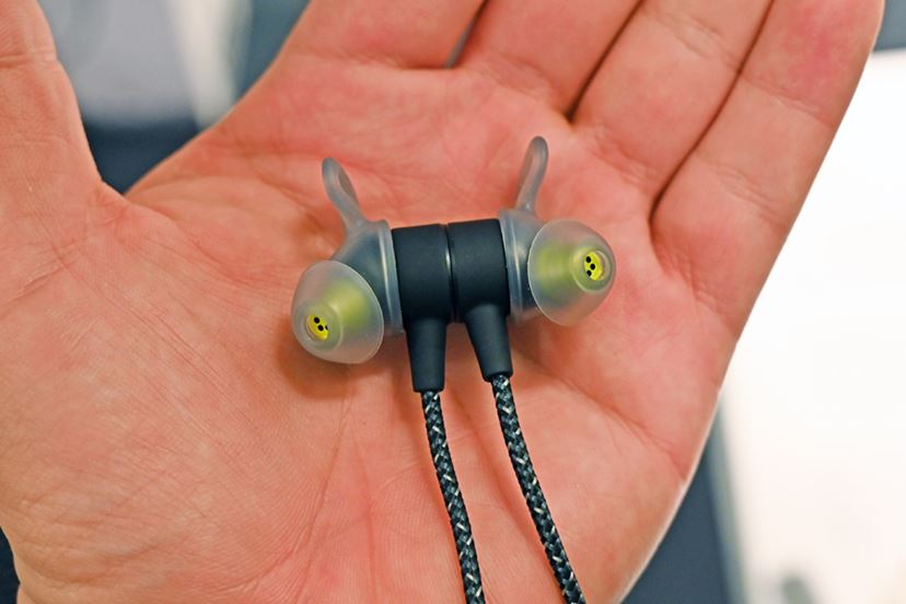 最大14時間連続使用可能なランナーのためのBluetoothイヤホン、Jaybird