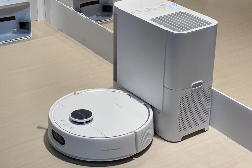 ついに給排水も自動に！ 水道直結×手間ゼロの最上級ロボット掃除機