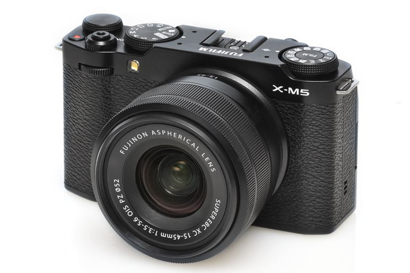 富士フイルム「X-M5」登場！ 約11年ぶりの「X-Mシリーズ」新モデル