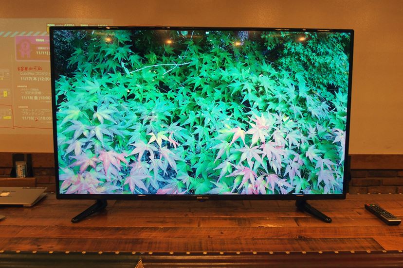 DMM.comがデジタル家電市場に参入！ 50インチの4K液晶ディスプレイが