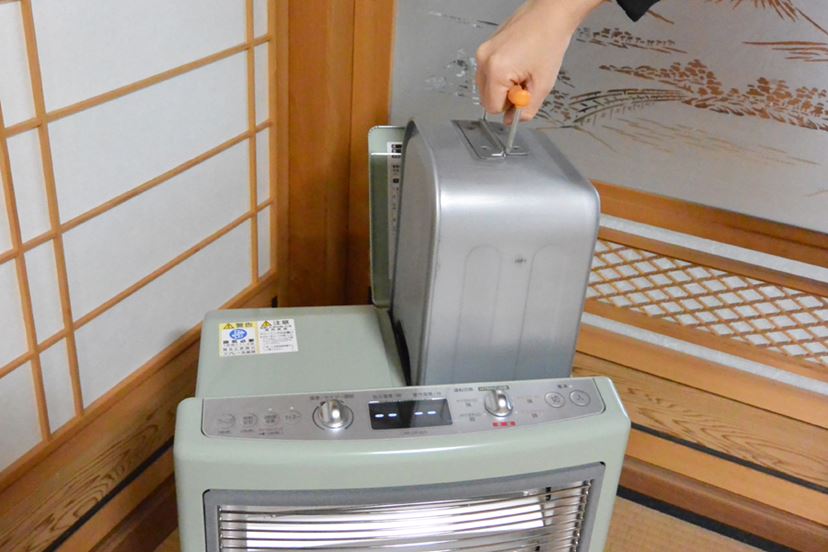 0.2秒であったか！ アラジンの“ハイブリッド”石油ファンヒーターが快適