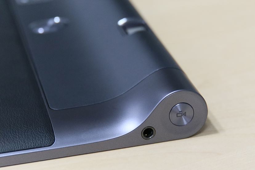 プロジェクター内蔵タブレット「YOGA Tab 3 Pro 10」の進化点を