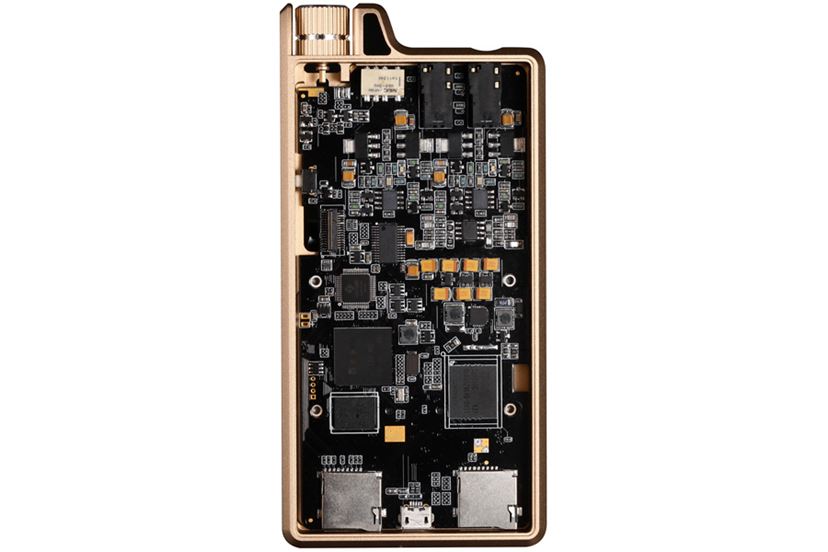 純A級アンプ搭載で話題のポータブルプレーヤー「Questyle QP1R」の音を