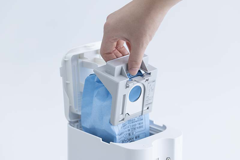 価格.com - [PR企画]パナソニックのセパレート掃除機で“ラクチンお掃除