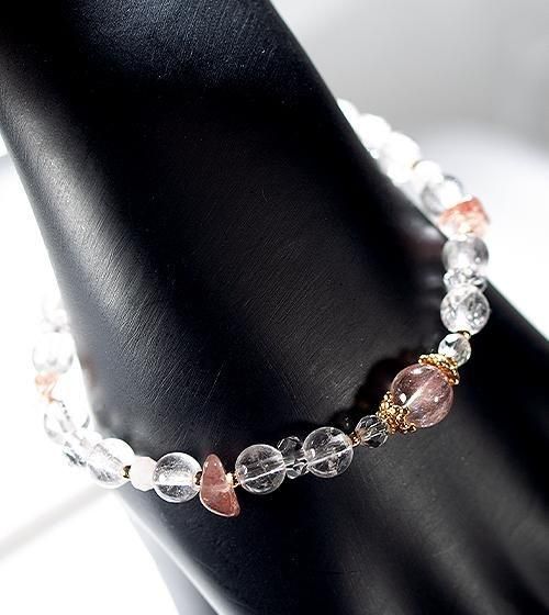 魂を優しく包む愛の光【ストロベリークォーツ＆アイスクリスタル