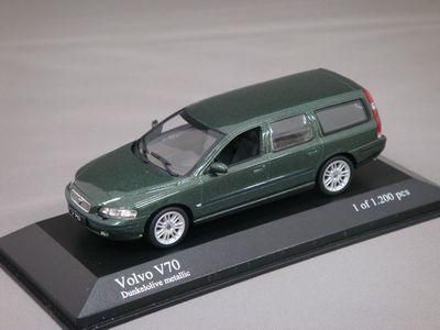 1/43 ミニチャンプス ボルボ V70 2000 （オリーブメタリック