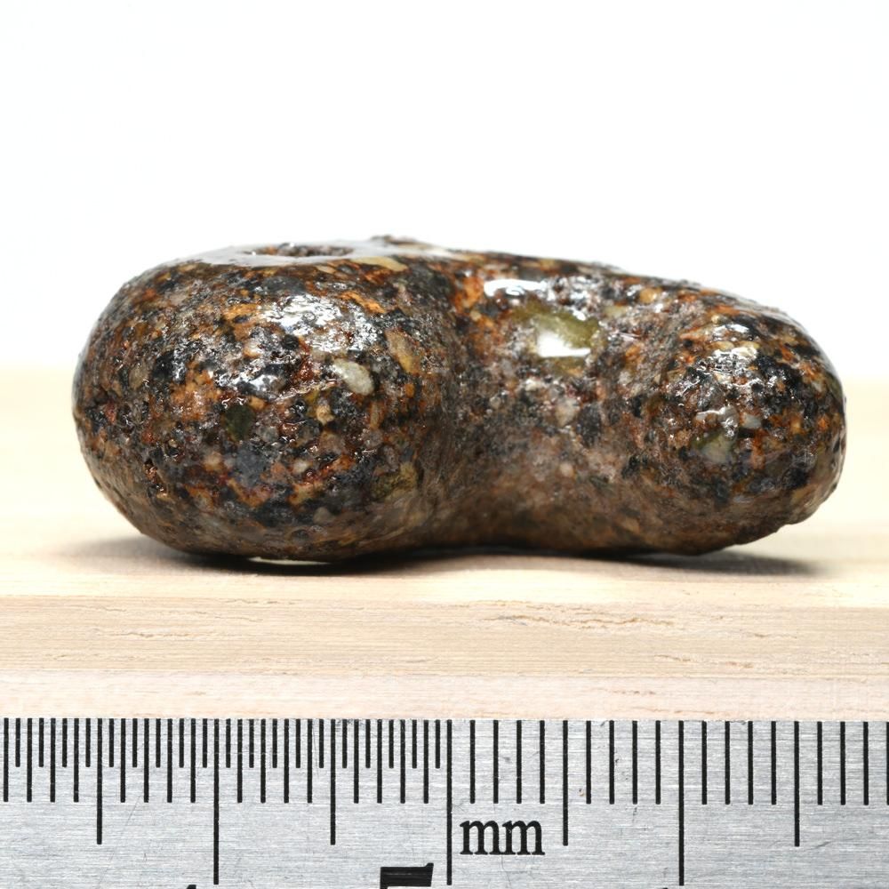 鎌倉石 神奈川県産 勾玉 33x22mm #PK104 - プレミアム天然石専門店