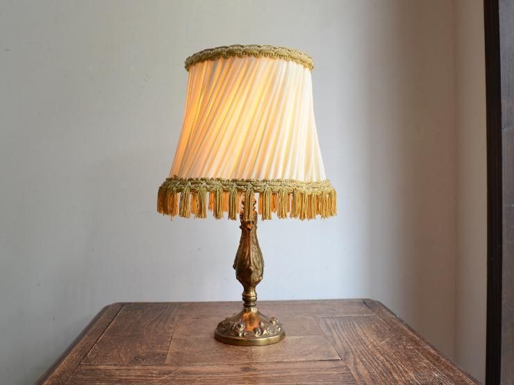 アンティーク プリーツシェード テーブルランプ（H32.5cm