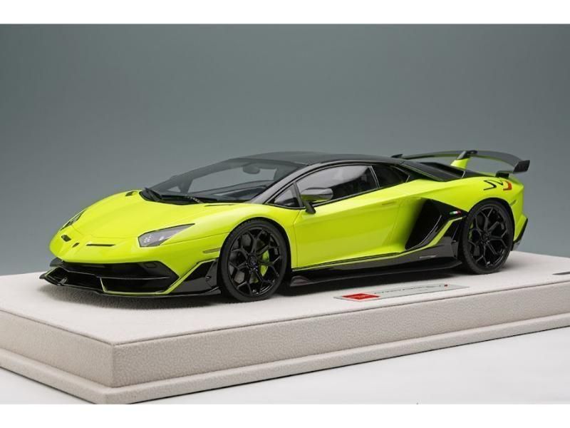 アイドロン】 1/43 ランボルギーニ アヴェンタドール SVJ 2018 (ニレオ